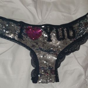 NWOT VS PINK SEQUIN PANTIES M